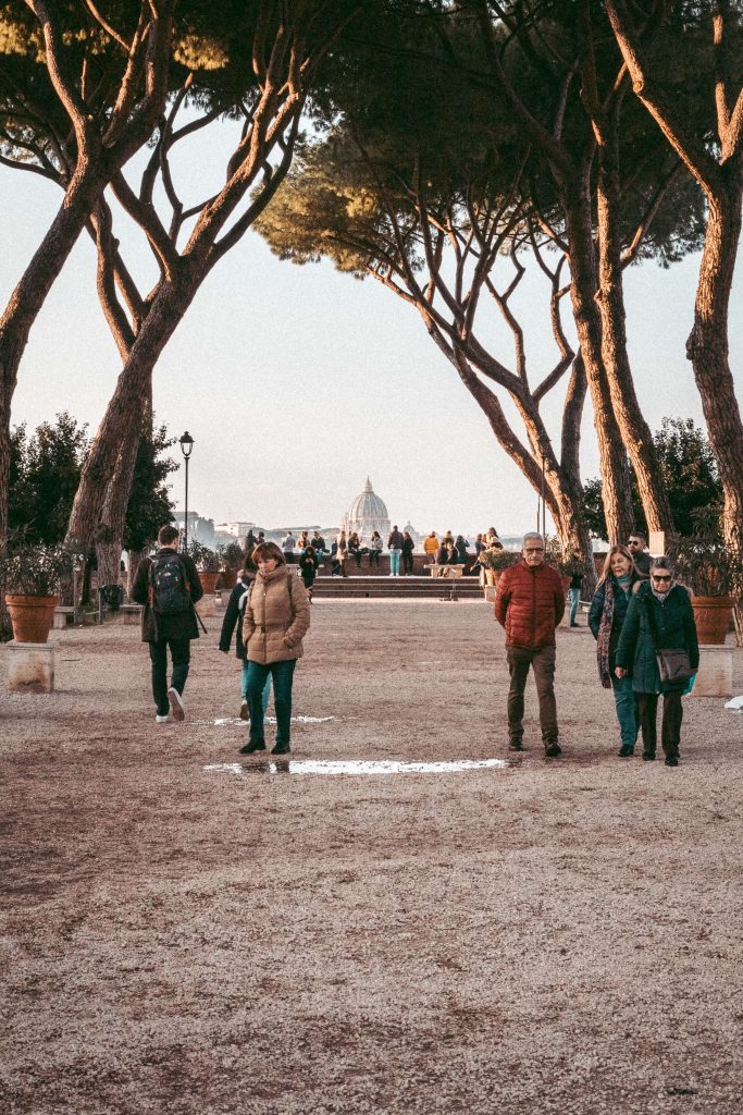 vue panoramique sur la ville de Rome, visite à faire en amoureux